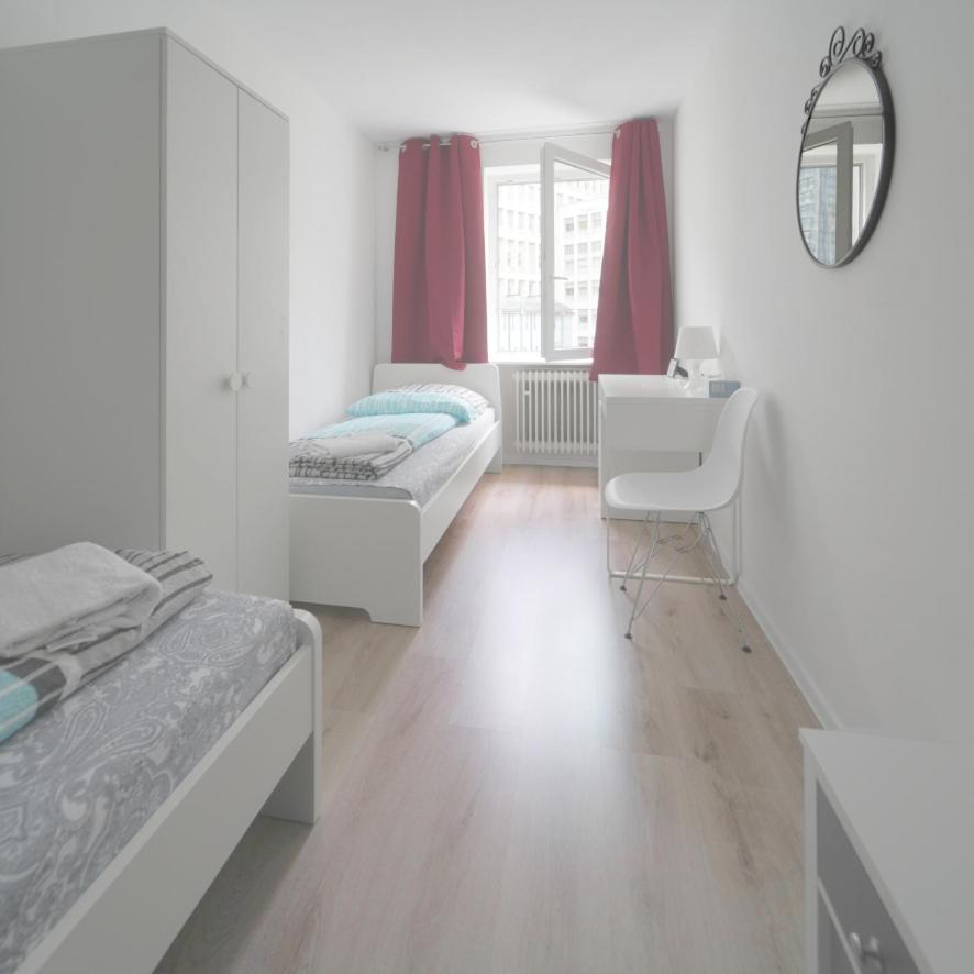 Schoenes Helles Zimmer Direkt In Frankfurt City Nr 301 Hotel Frankfurt am Main Buitenkant foto